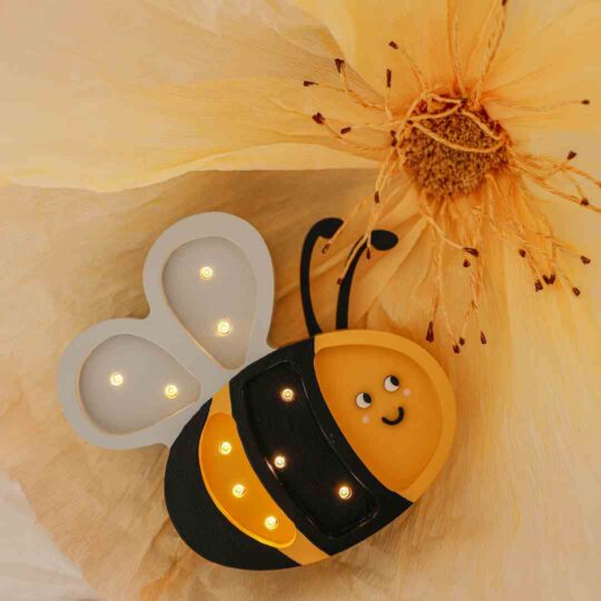 LAMPE & VEILLEUSE…                                                     PETITE ABEILLE…